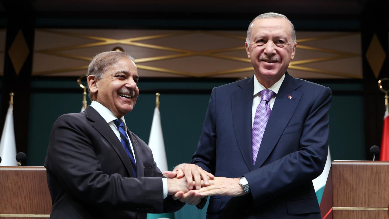 Cumhurbaşkanı Erdoğan, Pakistan Başbakanı Şerif ile görüştü: İran’da ateşkesin uzatılması için çalışacağız