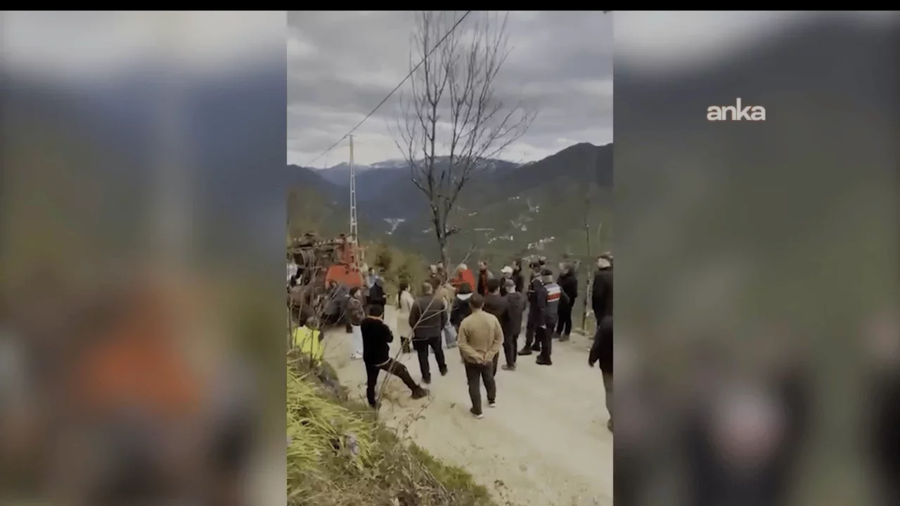 Tirebolu’da maden nöbeti: Köylüler iş makinesinin önünü kesti, sondajı durdurdu