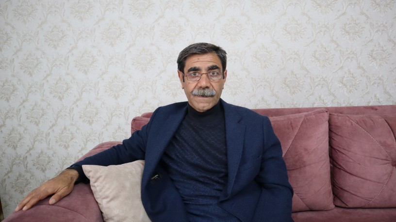 Okuma-yazma bilmeden girdiği cezaevinden yazdığı 11 Kürtçe kitapla çıktı