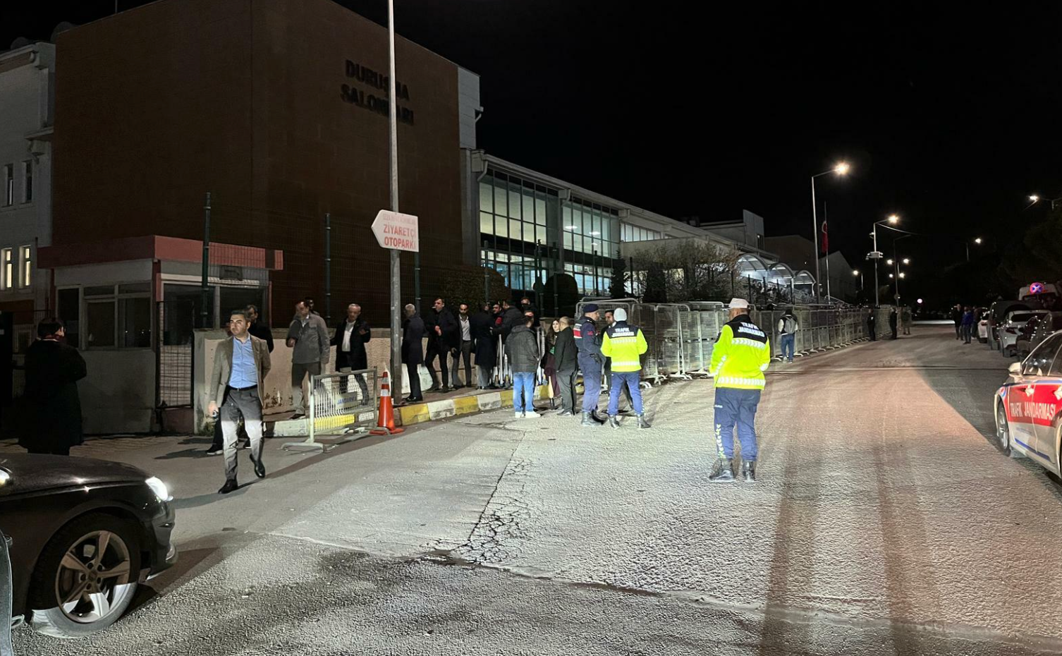 İBB davasında 15. günde ara karar: 18 kişiye oy birliğiyle tahliye