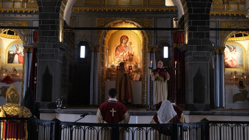 Diyarbakır’da Paskalya Bayramı, Surp Giragos Kilisesi’nde kutlandı