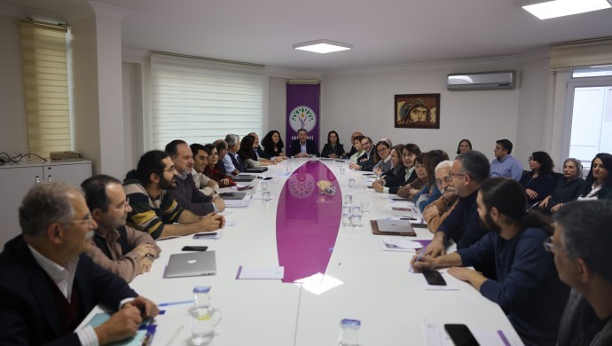 Toplantı iki gün sürecek: DEM Parti MYK toplanıyor