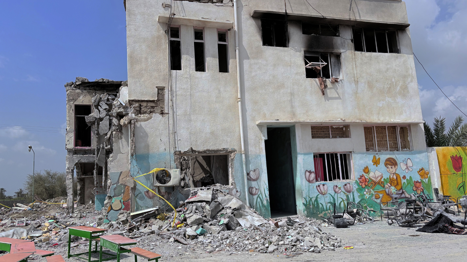 Saldırılar çocukların eğitim hakkını vurdu: İran’da 942 okul zarar gördü