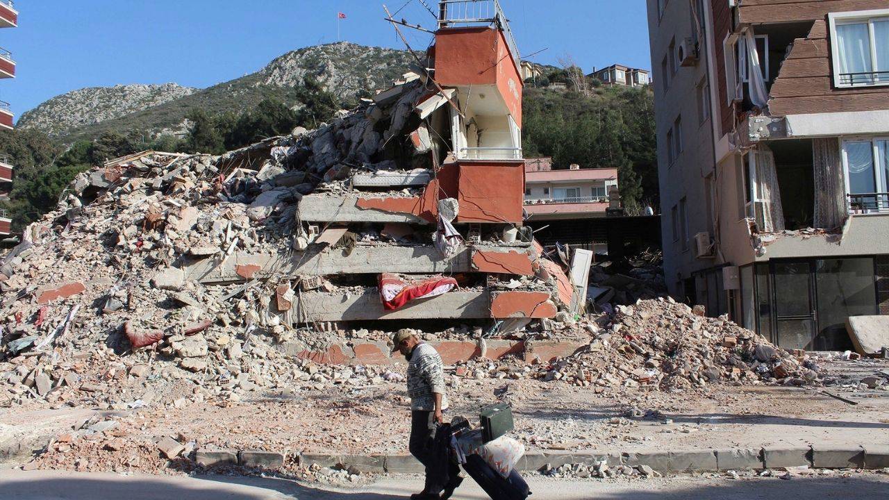 6 Şubat depremleri | 115 kişi yaşamını yitirmişti: Penta Park davasında müteahhide ‘bilirkişi’ tahliyesi