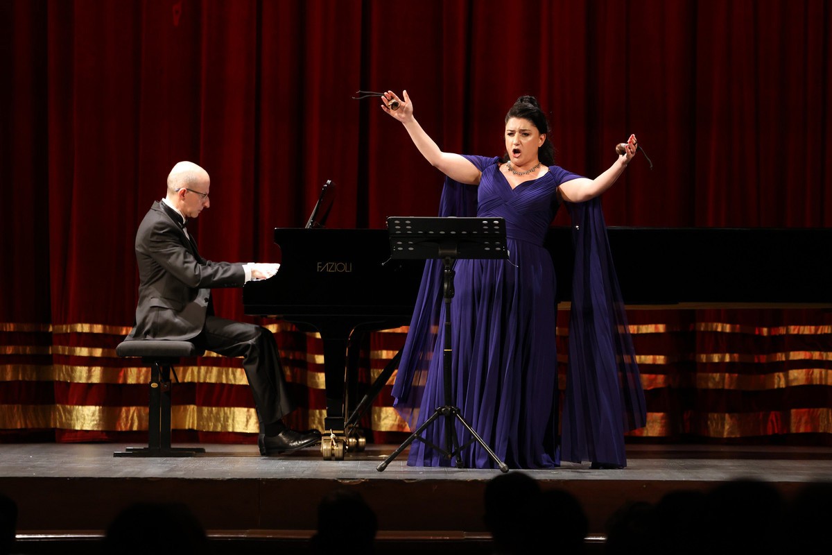 Kürt soprano Pervin Chakar’dan Ferhat Göçer’e yanıt: Kürt müziği özgün haliyle korunmalı