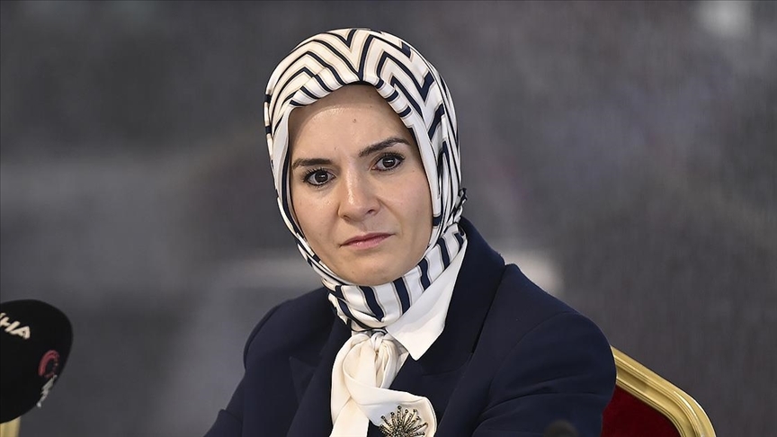 Kadınlara doğum izni düzenlemesinin bu akşam yürürlüğe girmesi bekleniyor