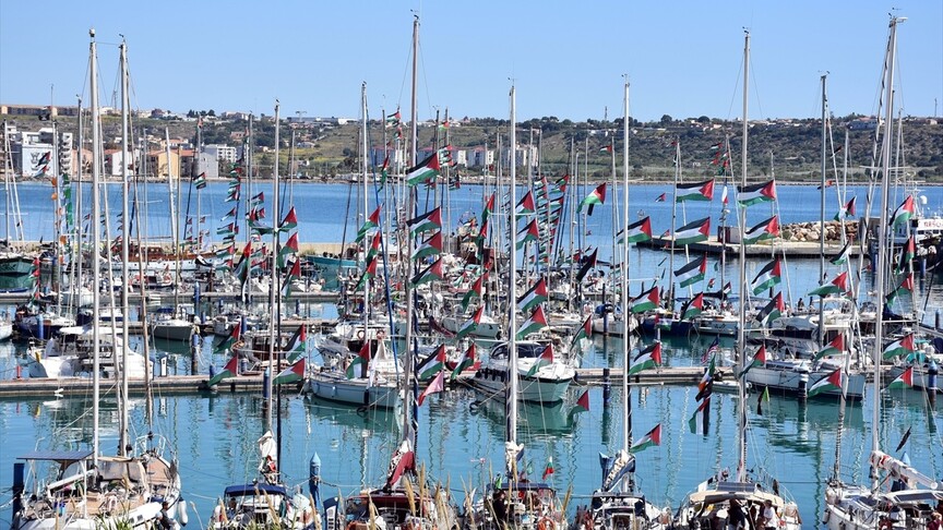 Sumud Filosu Gazze’deki ablukayı kırmak için Akdeniz’e açıldı