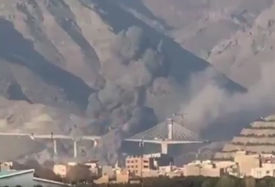 Trump: İran’daki en büyük köprü yerle bir oldu, bir daha asla kullanılmayacak