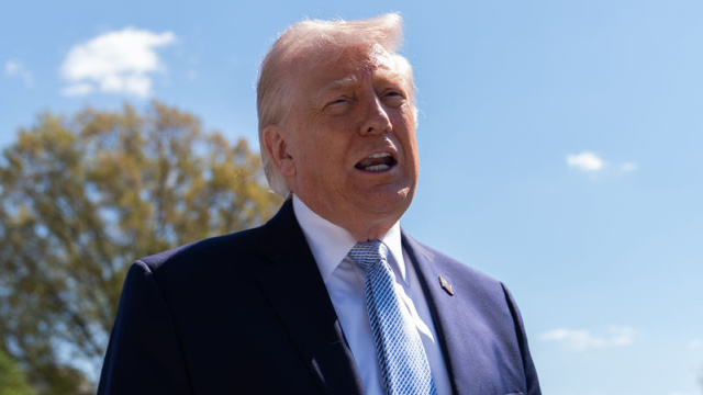 Trump: İran mali olarak çöktü