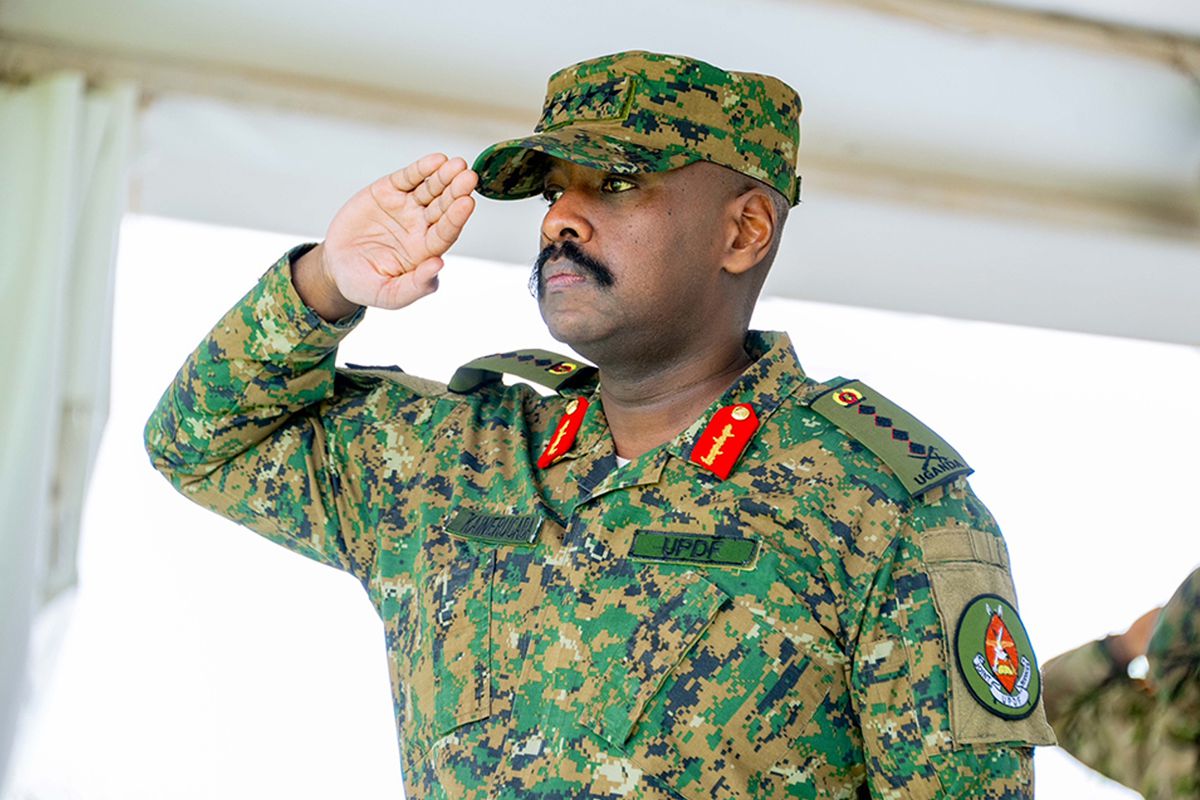 Uganda Savunma Kuvvetleri Komutanı’ndan Türkiye’ye: 1 Milyar Dolar ödemezseniz ilişkileri keseriz”