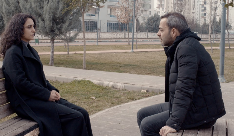 Valahî : ‘Anadili karın gurultusudur, engelleyemezsiniz’