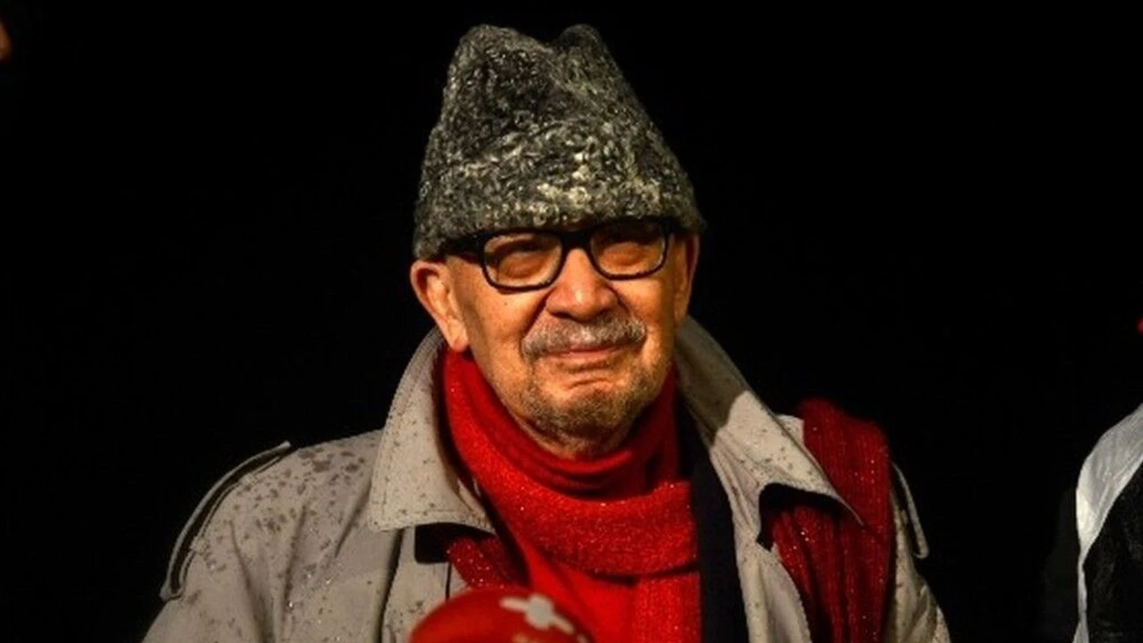 Yalçın Küçük yaşamını yitirdi