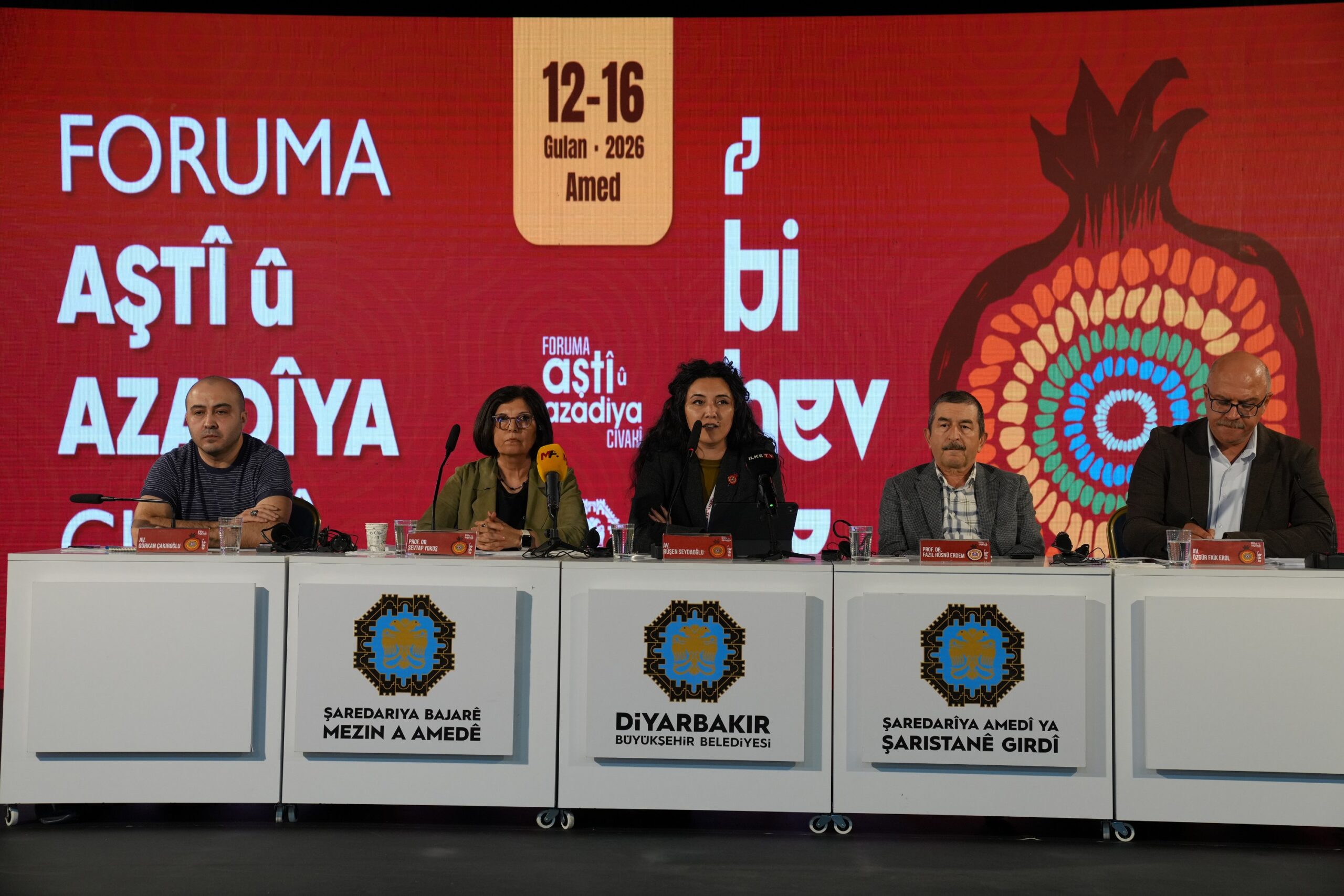 Diyarbakır’da barış forumu: ‘Kalıcı barış toplumsal uzlaşı ile mümkün olur’