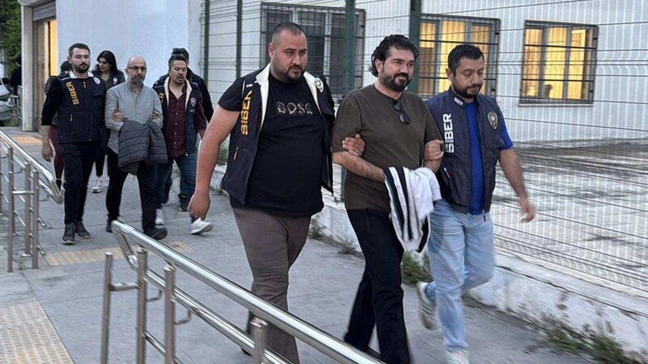 21 ilde operasyon: Rasim Ozan Kütahyalı’nın da aralarında olduğu 154 kişi adliyede