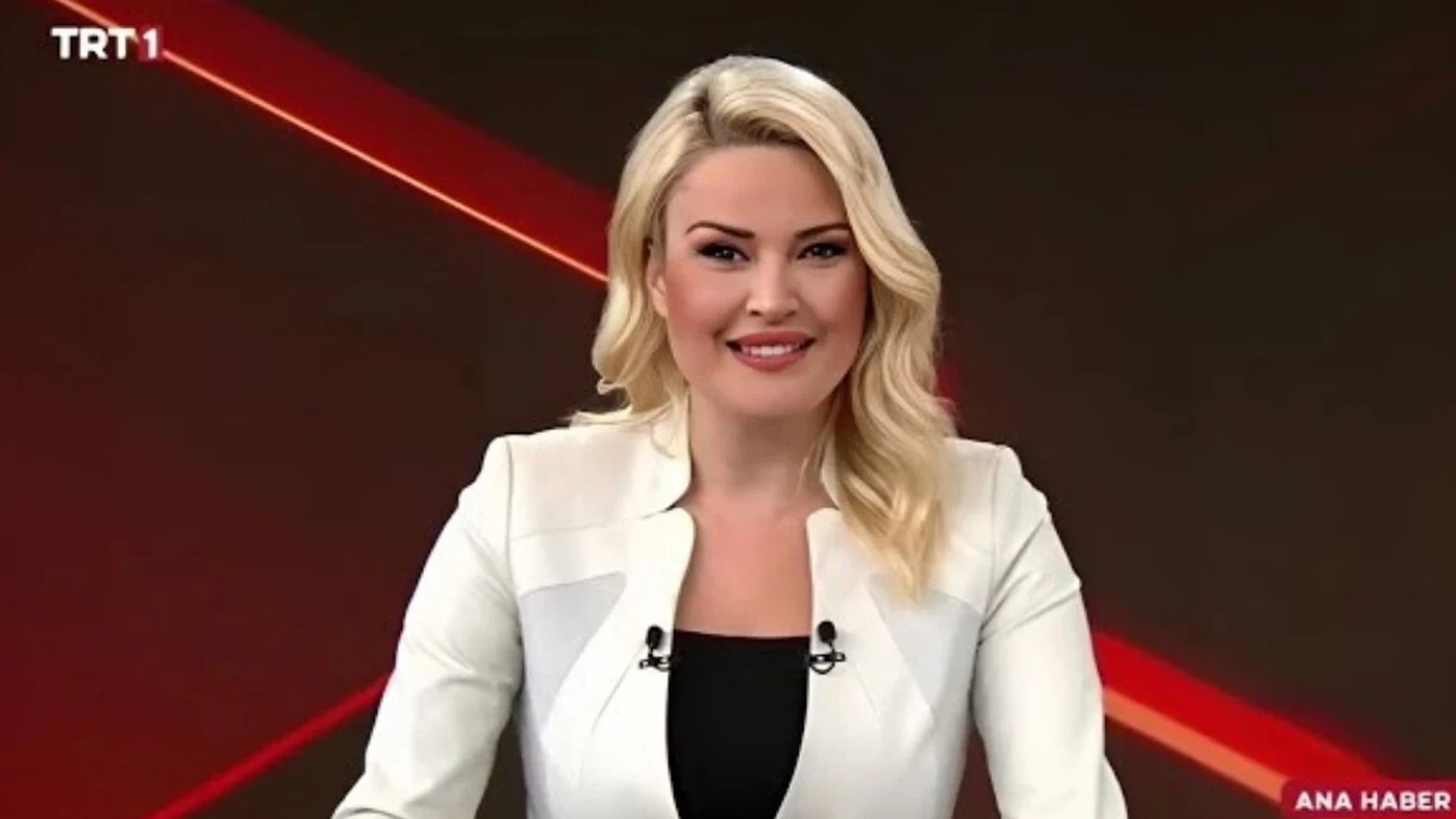 TRT spikerinin ‘patili annesiyim’ sözlerinin ardından ekrandan alındığı iddia edildi