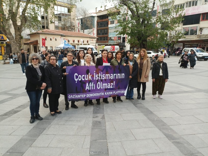 Gaziantep’te kadınlardan istismara karşı açıklama: ‘Çocukları koruyamayan sistem sorumludur’