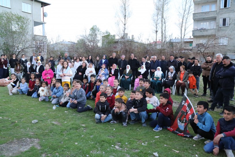 Van’da 15 Mayıs Kürt Dil Bayramı şenliği düzenlendi