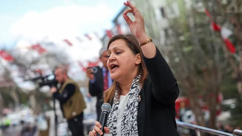 Afyonkarahisar Belediye Başkanı Burcu Köksal CHP’den istifa etti