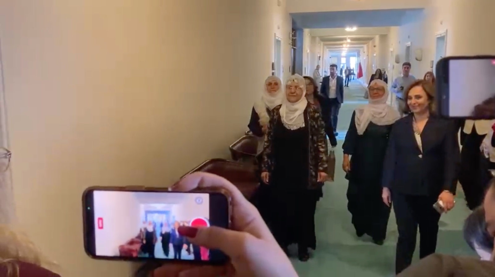 Barış Anneleri siyasi partileri ziyaret ediyor: İlk durak MHP