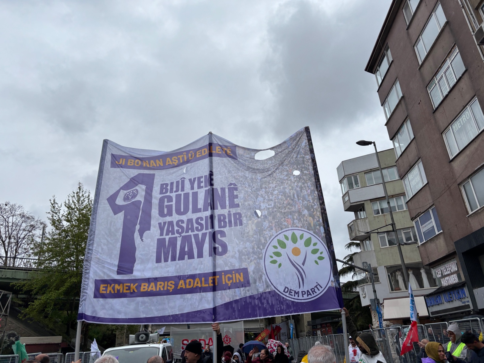 Kadıköy’de 1 Mayıs | Kortejler hazırlanıyor, iki koldan yürünecek