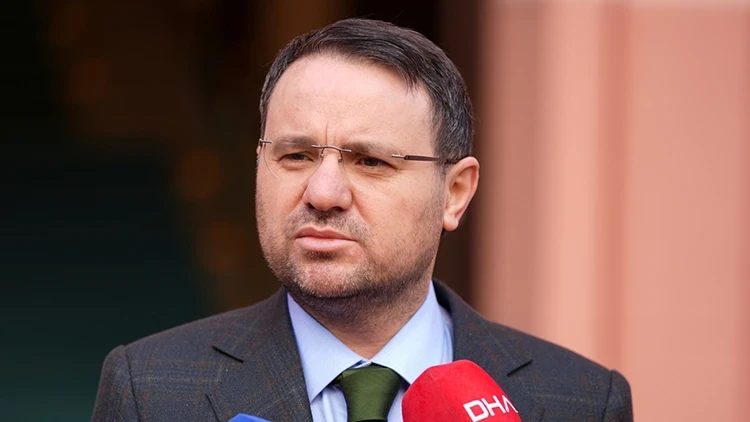 Akın Gürlek duyurdu: İstanbul ve İzmir merkezli kara para ve yasa dışı bahis operasyonu