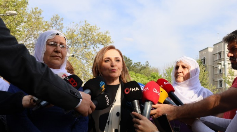 Barış Anneleri Abdullah Öcalan ile görüşme talebiyle Adalet Bakanlığı’na başvurdu