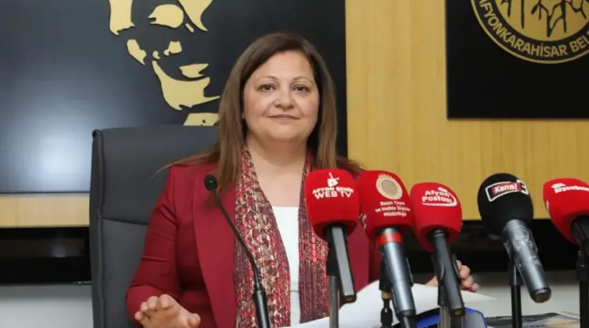 AK Parti’ye geçeceği iddia ediliyor: CHP’den ‘Burcu Köksal’ açıklaması