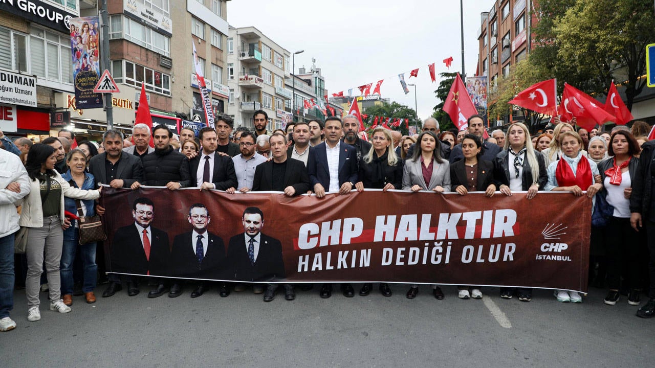 CHP’de mutlak butlan protestosu | Özgür Çelik: İstanbul’un 39 ilçesinde yürüyüş gerçekleştireceğiz