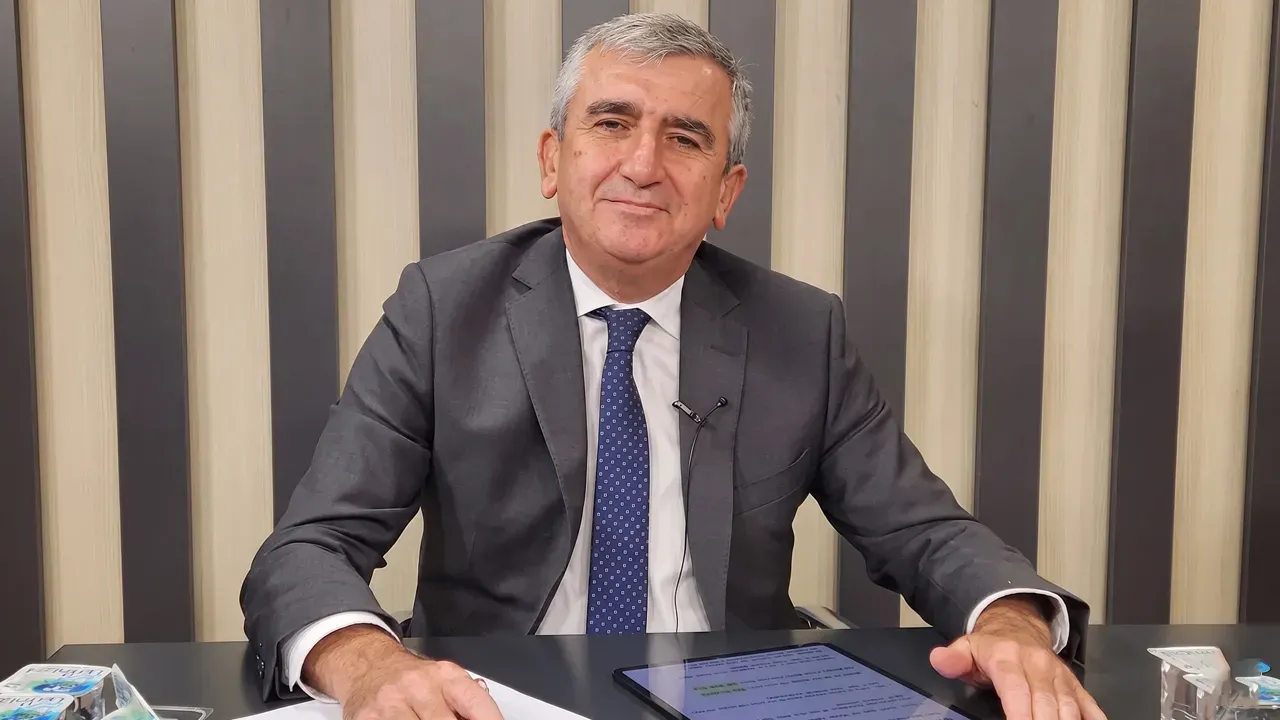 Akçakoca Belediye Başkanı Fikret Albayrak görevden uzaklaştırıldı