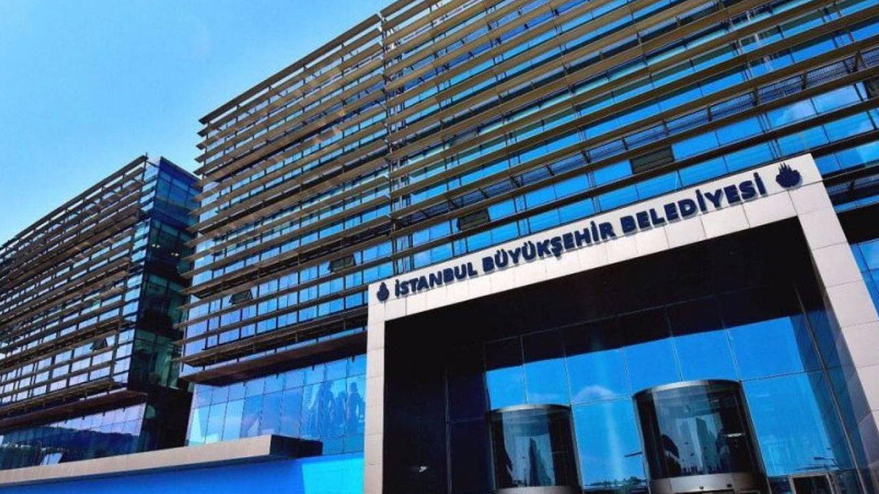 İBB’ye yönelik soruşturma: Gözaltına alınanlar adliyede