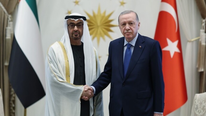 Erdoğan, BAE Devlet Başkanı Al Nahyan ile telefonda görüştü