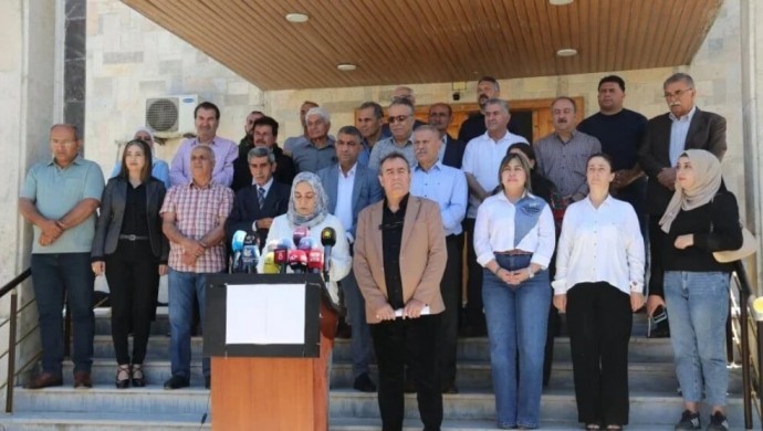 Kuzeydoğu Suriye’de 21 parti ve örgütten ‘Halk Meclisi’ tepkisi: ‘Halkların iradesini yansıtmıyor’