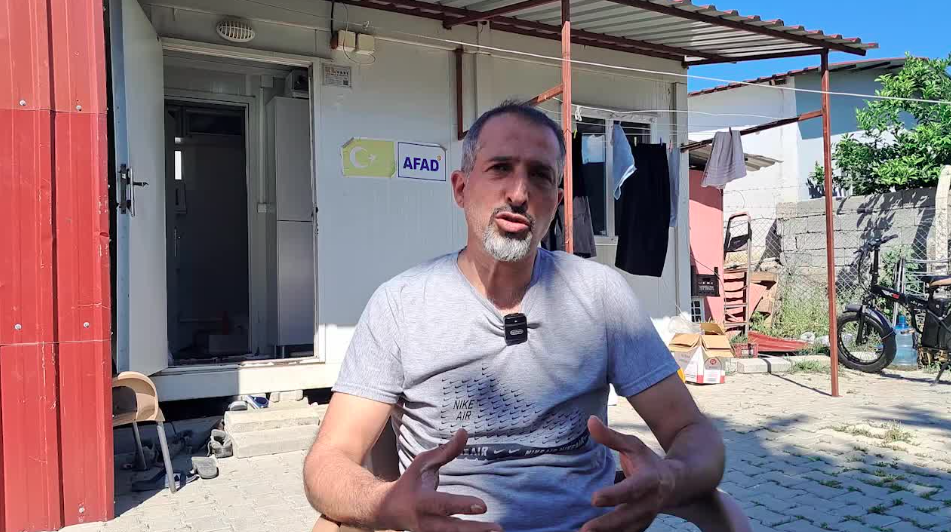 Hatay’da konteynerlerde tahliye endişesi: ‘Evlerimiz teslim edilmeden çıkamayız’