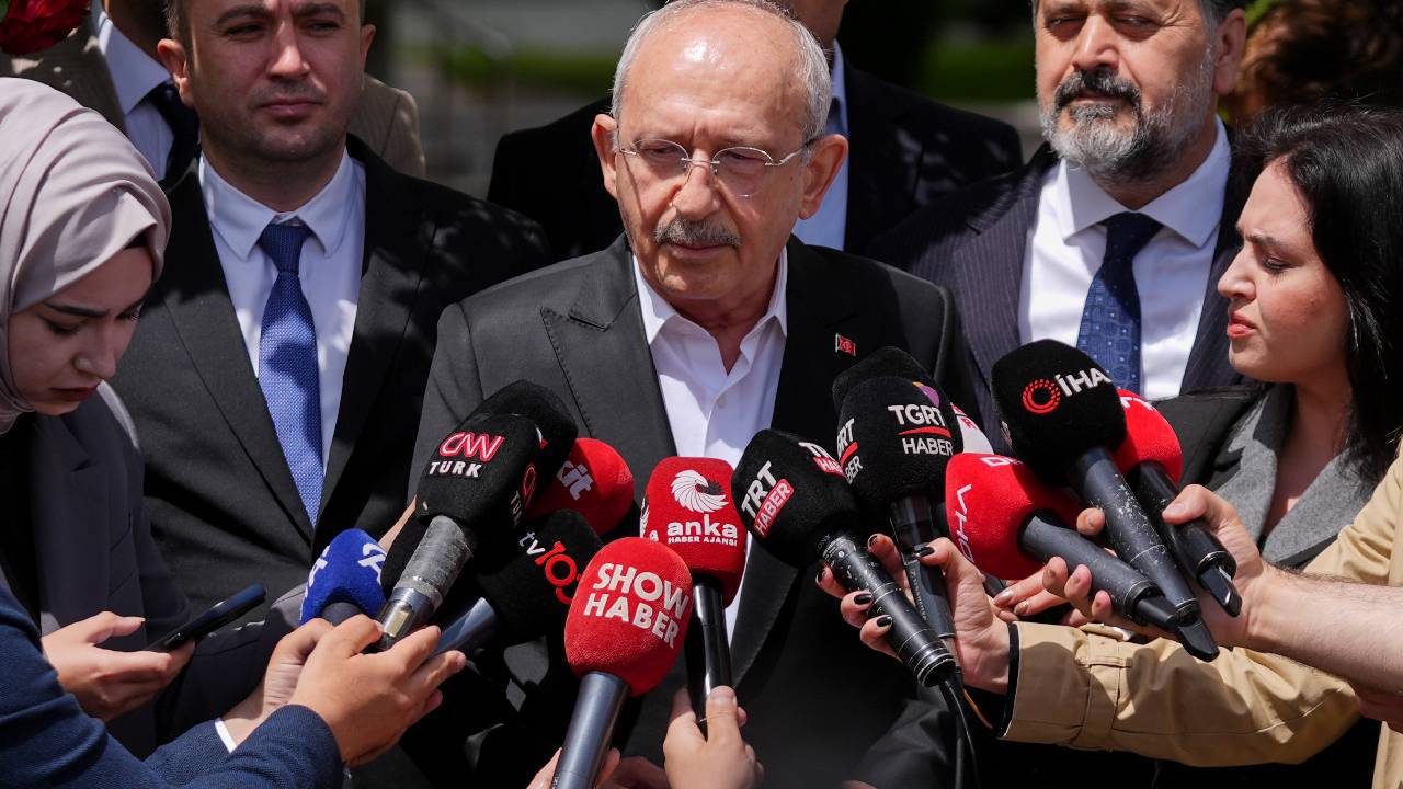 Kılıçdaroğlu, Özgür Özel’in grup başkanlığının düşmesi için Meclis Başkanlığı’na dilekçe verdi