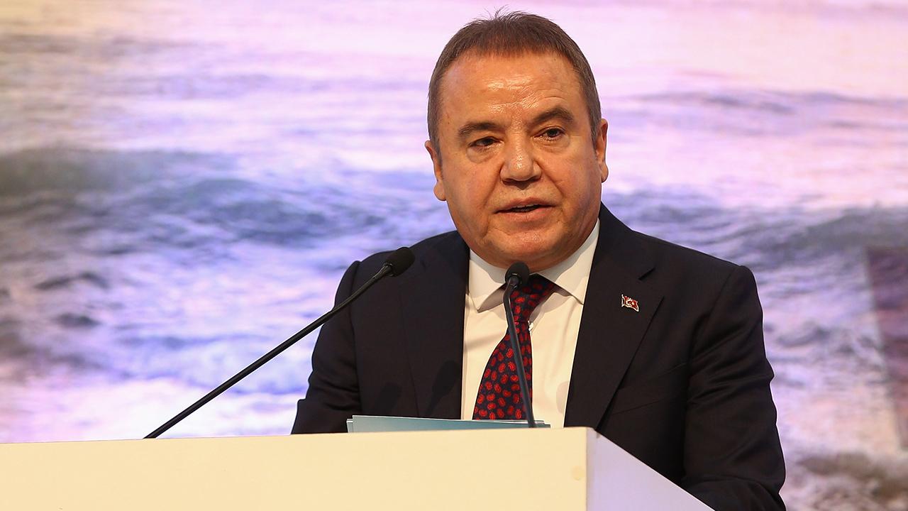 Muhittin Böcek ve ailesinin mal varlığına el kondu
