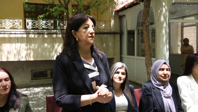 Öcalan’a sunulacak | Pervin Buldan: Barış süreci için hazırlanacak yasa 7-8 maddeden oluşacak
