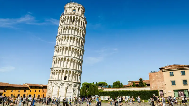 Pisa Kulesi eğilmesine rağmen neden yıkılmıyor?