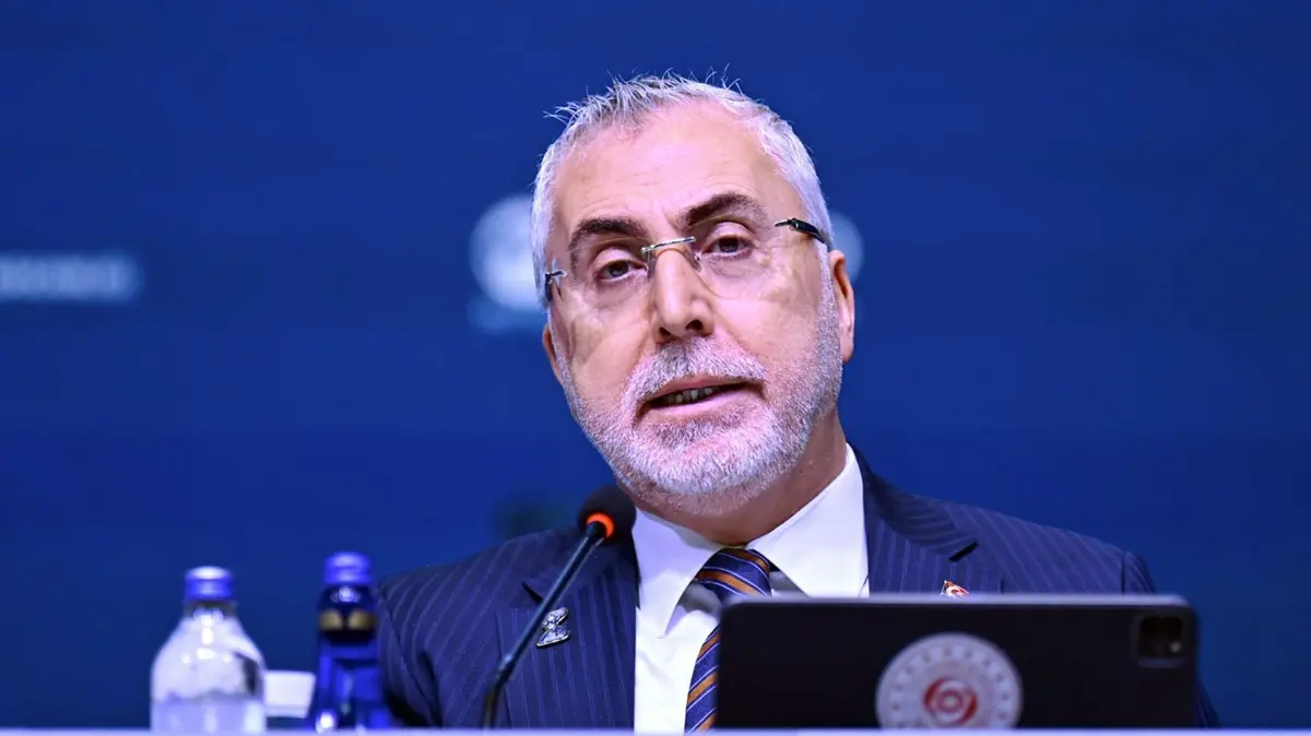 Bakan Işıkhan’dan 1 Mayıs mesajı: 24 yıldır icraatlarımız artan refaha yansıdı
