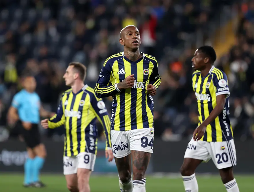Fenerbahçe, Başakşehir’i Talisca ile mağlup etti: 3-1
