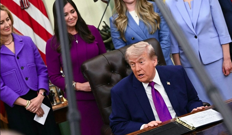 Trump’tan İran’da Kürtlere verildiği iddia edilen silahlara dair açıklama