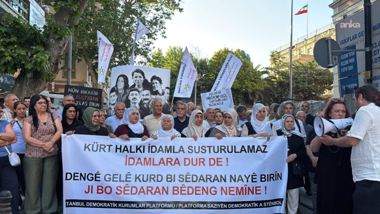 İran başkonsolosluğu önünde protesto: Kürtlere yönelik idaml