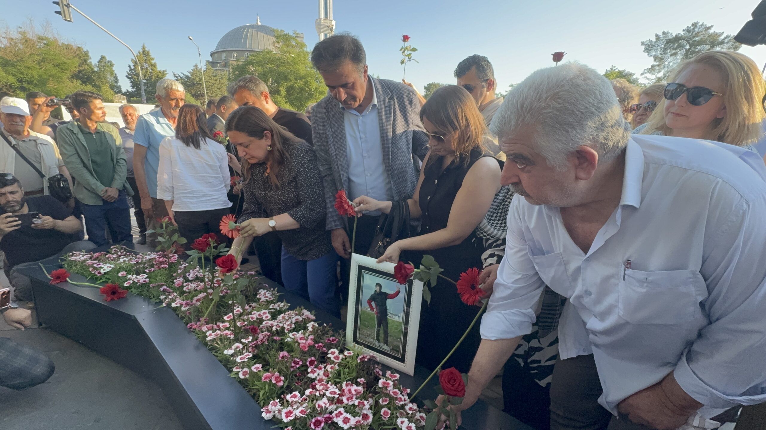 Diyarbakır’da 5 Haziran saldırısında yaşamını yitirenler anılıyor