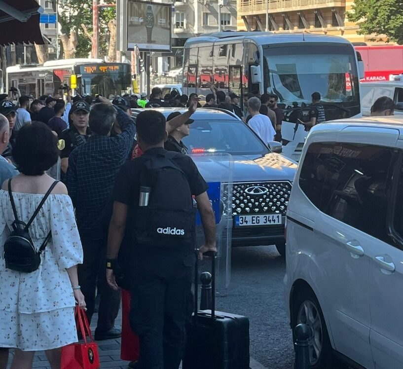 İstanbul’da NATO Parlamenter Zirvesi protesto edildi: 40 kişi gözaltına alındı