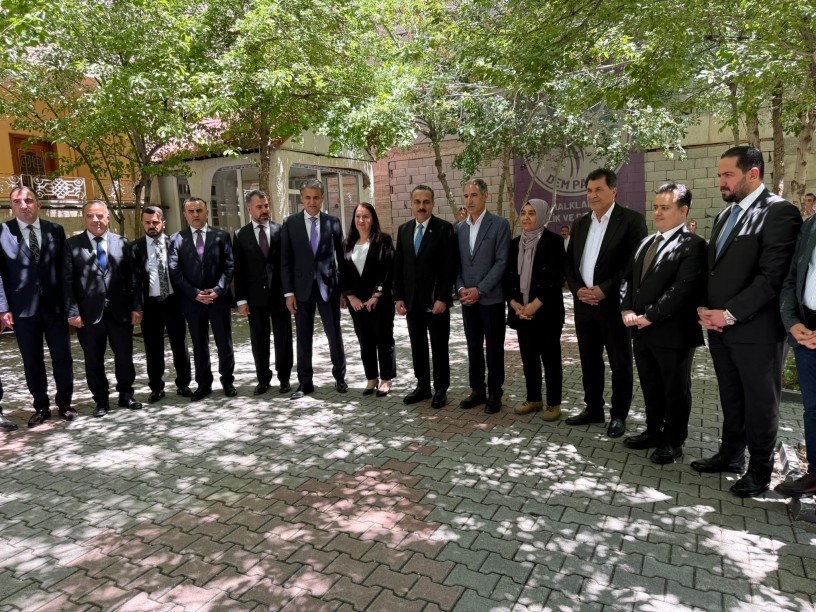 Erbil ve Duhok valilerinden DEM Parti’ye ziyaret