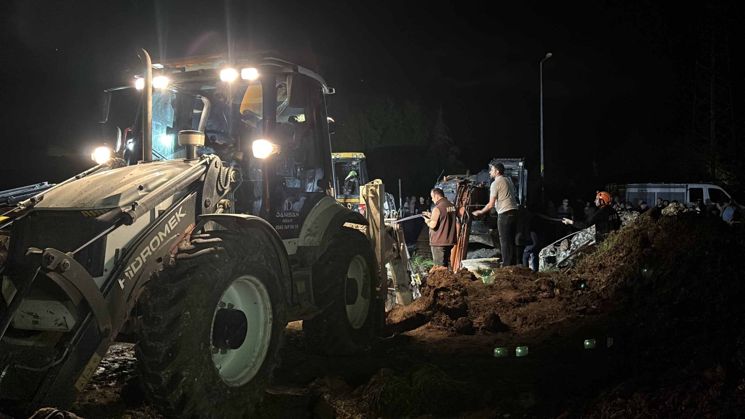 İş cinayeti: Kastamonu’da toprak altında kalan işçinin cansız bedenine ulaşıldı