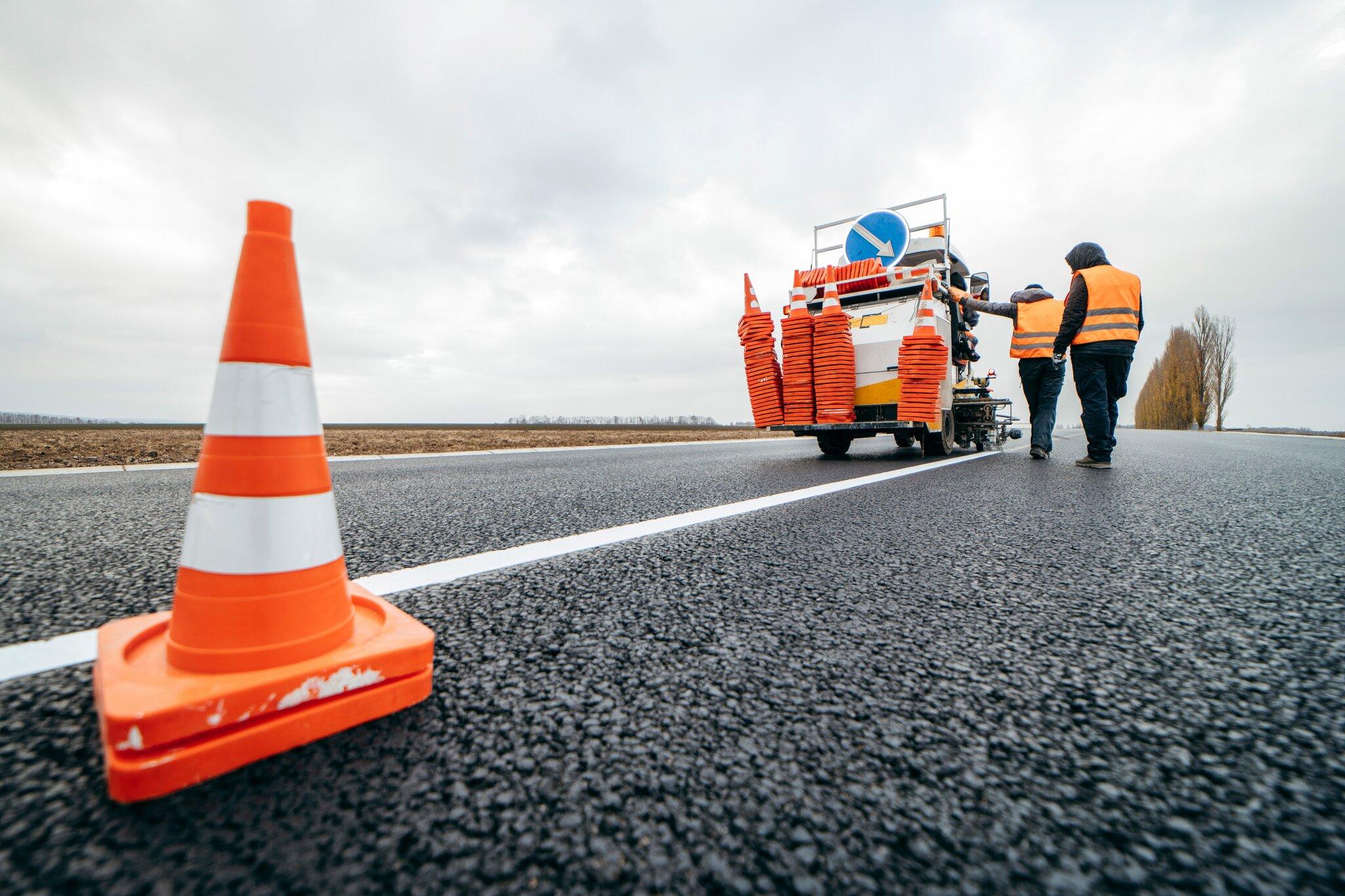 Köprü, tünel ve otoyollarda bakım trafiği etkiliyor