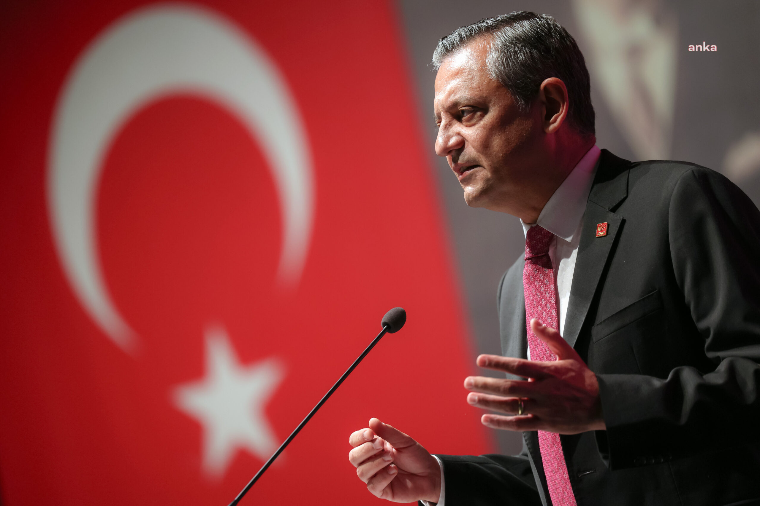 Özgür Özel TBMM’de MYK’sını topladı