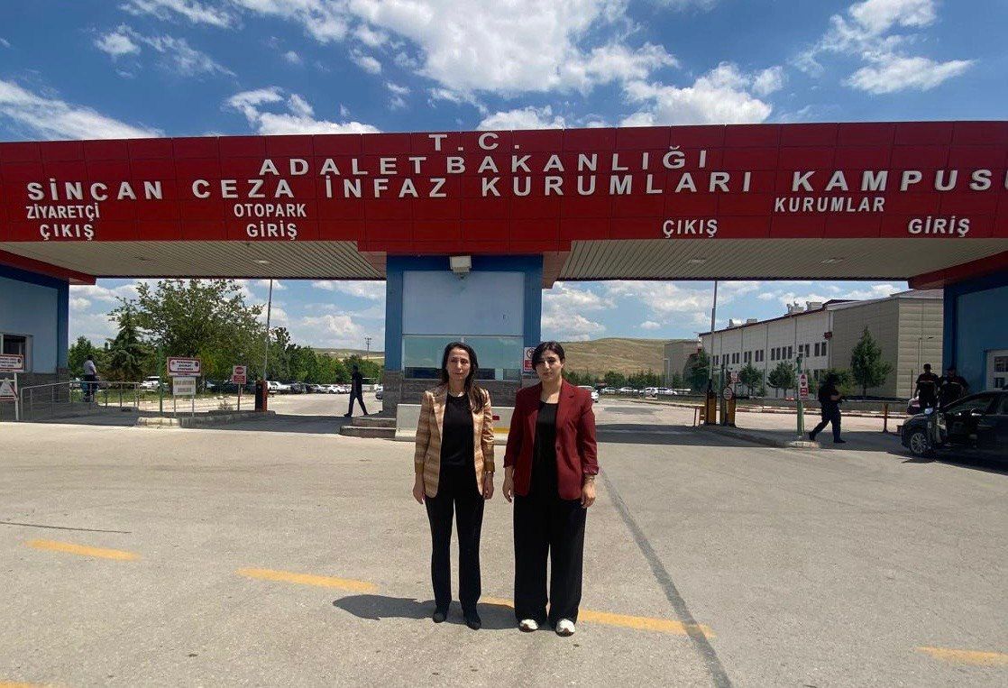 Tülay Hatimoğulları’ndan Sincan Cezaevi’ndeki siyasetçilere ziyaret