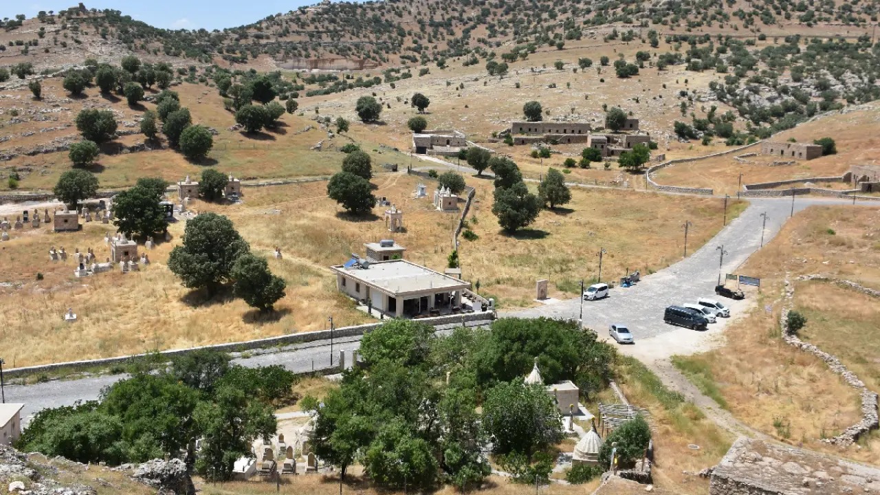 Ezidi Kürtler köylerine geri dönüyor