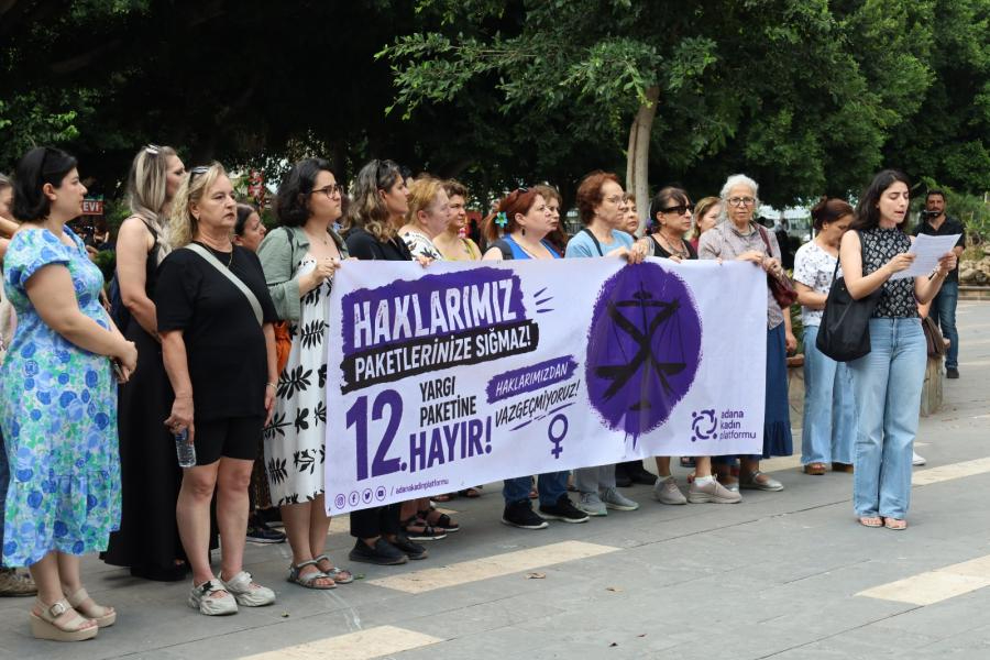 Adana Kadın Platformu’ndan 12. Yargı Paketi tepkisi: ‘Yargı değil, gasp paketi’